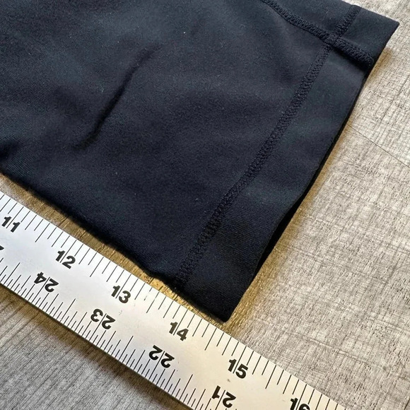 Lululemon Clam Digger Leggings with Cross Waist Size 4 - Picture 5 of 5